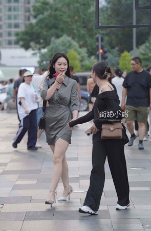 美腿小姐姐