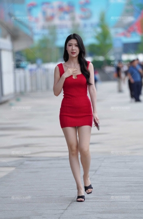 温柔媚红
