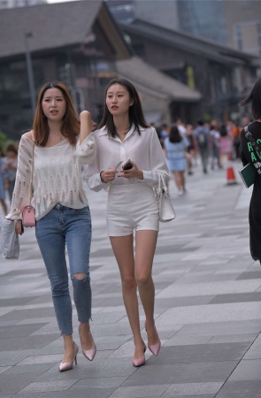 魂魂街拍作品 - 性感长腿小姐姐