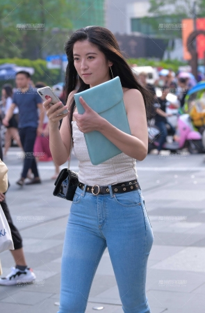 圆润紧牛，小姐姐