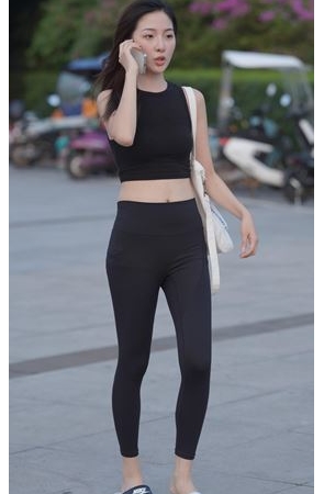 黑色紧身裤美女(208P)