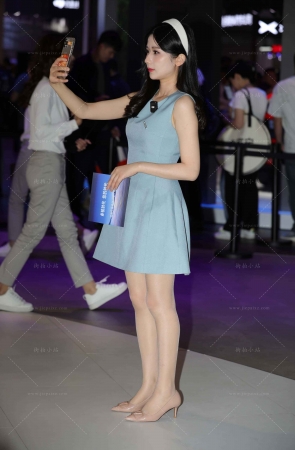 超薄丝连衣裙小姐姐 【图片➕视频】