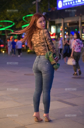 美丽的紧牛**