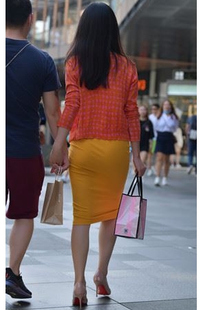 黄色连体紧身裙小姐姐(94P)