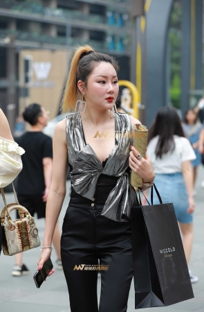 美少妇，俩闺蜜