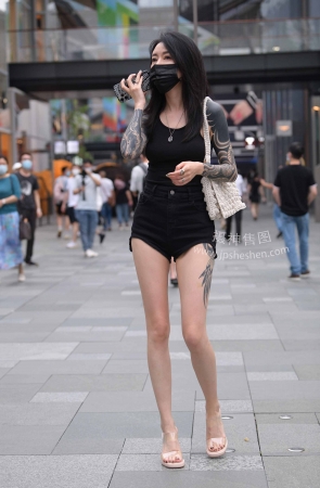 2266-1+96热裤大长腿【套图➕视频】 21P