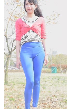 漂亮的清纯瑜伽小美女（三）