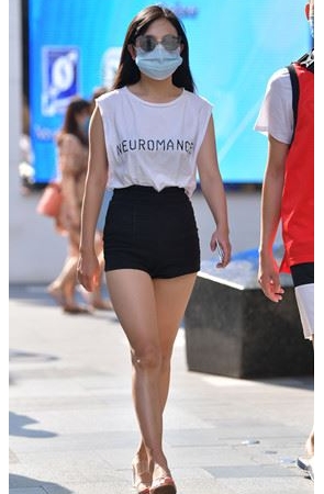 黑色热裤妹子(45P)