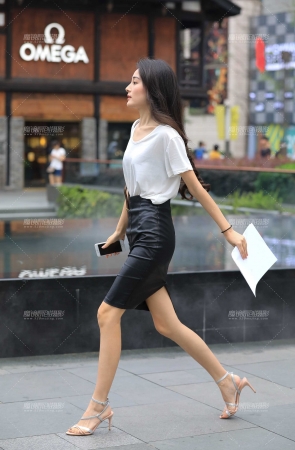 这身材 这气质 人间难得几回闻