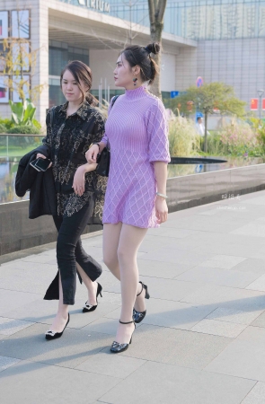 91011-3+56爱穿丝袜的少妇 6P