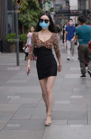 性感豹纹好身材熟女
