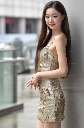 24611-1=98√真想喝她的洗澡水【套图➕视频】 17P