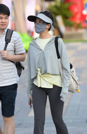 街头瑜珈裤妹子·240607-6-50 14P