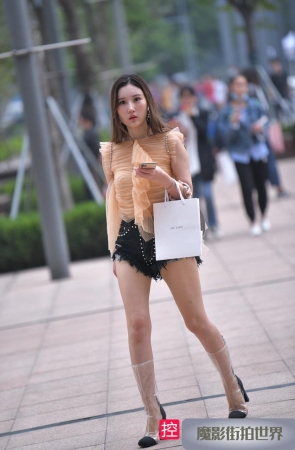 突现镜头有点懵MJ1525[1.01G]