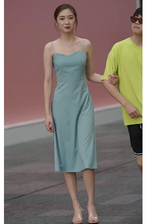 吊带长裙美女【套图+视频】