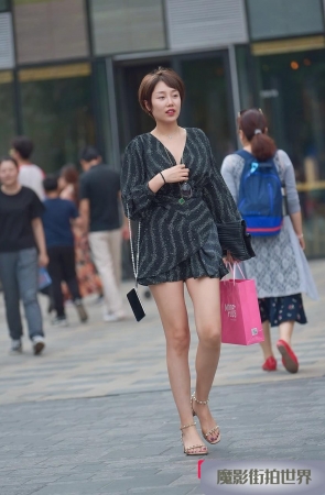 长腿短发气质女3A2564[133M]