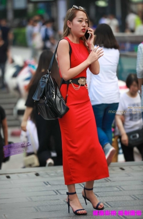 李欢原创--------红色一步裙（12P）