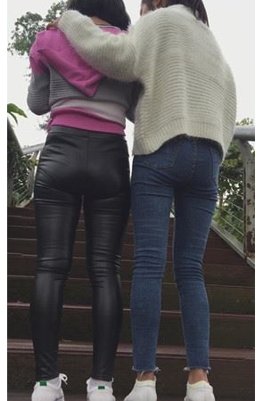 皮裤和牛仔妹子