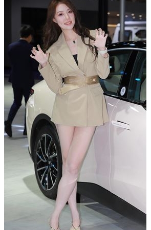 短裙美腿小姐姐(112P)