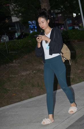 紧身裤贼有感觉240424-14-72 15P