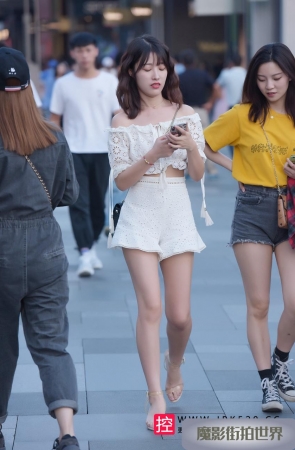 白白嫩嫩的小姐姐3A2709[1.89G]