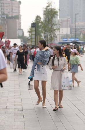 小酒窝，肉丝美女