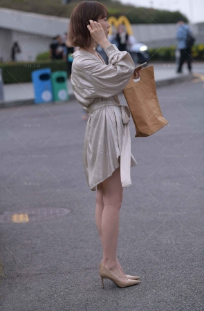 高跟美腿美女