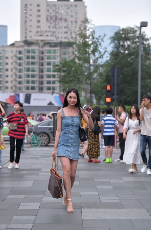 长腿小姐姐