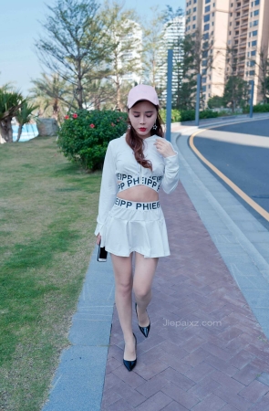 御风&海边度假的超短裙肉丝网红艾小青【套图+视频】