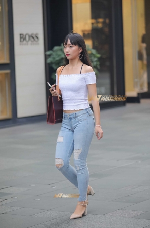紧牛翘臀