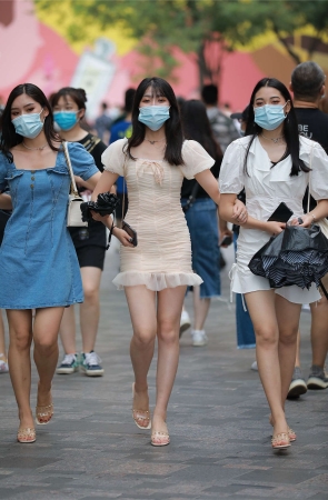 四九城嘎子街拍作品 - 姐妹