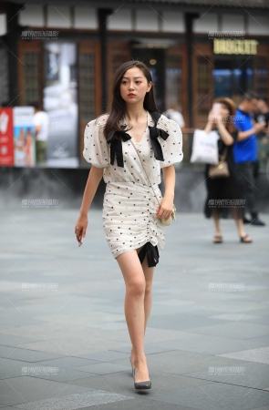 我喜欢高挑的女孩