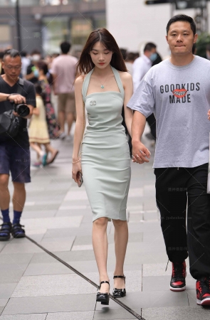 婀娜多姿的绿油油婆娘240314-5-71 15P