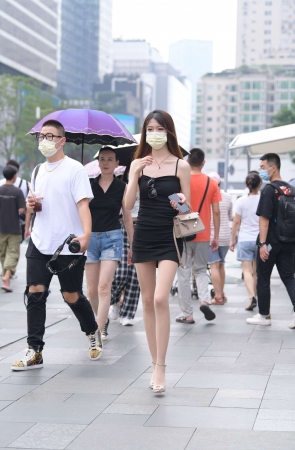 J101S级超靓丽大长腿性感吊带裙美女