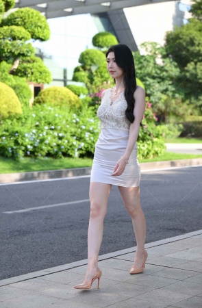 包臀裙高跟性感的弦子 【图片➕视频】