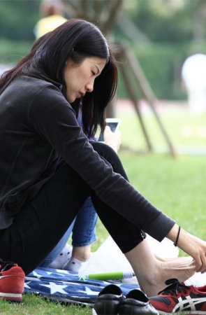 No1225 身材修长的少妇，就算光着脚也感觉非常优雅