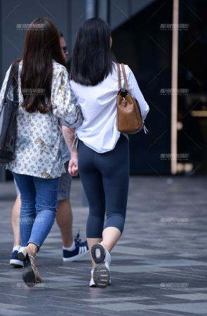 1655&边说边笑两姐妹&
