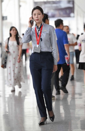 2594-18-61√问界职员-裤里丝