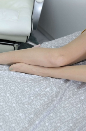 F153邻居妮妮来我家打游戏942G