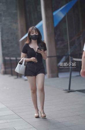 大长腿美女