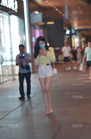 夜遇美腿小姐姐