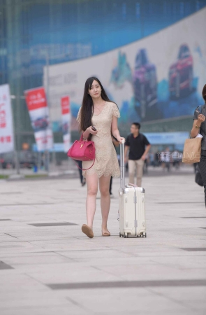 米色群小姐姐