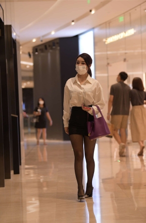 黑白搭配通勤风