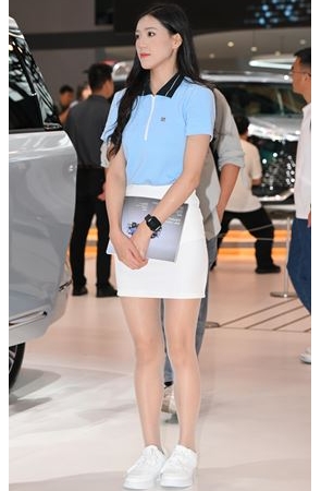 白裙肉丝美女(81P)