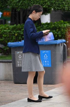 25611-5-56√凯迪拉克-肉丝小妹 9P