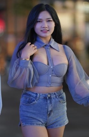 性感的酥胸美女(239P)