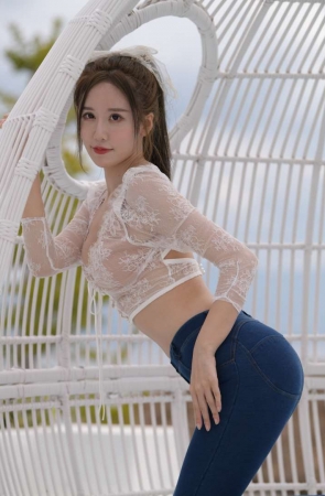 视觉冲击作品 大理漫时光 紧身蜜桃裤 [1000P2V-25.5GB]