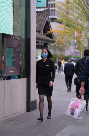 营业员小姐姐