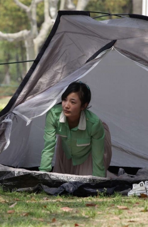 No677 一次几乎要走进帐蓬内的少女丝足拍摄