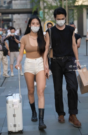 22820-11+56热裤长腿长靴女友 17P